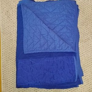 Pillowfort twin quilt